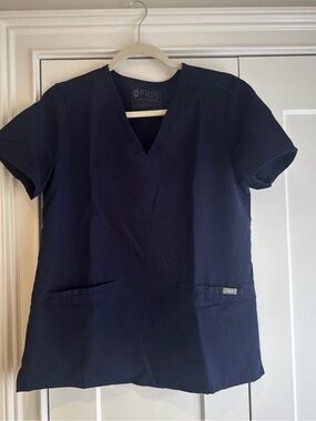 Figs Navy Short Sleeve V-Neck Scrub Top